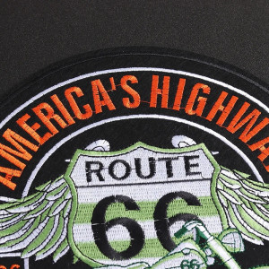 Vue détaillée Écusson Moto Route 66 "Highway to Freedom" - 25 cm x 23.4 cm