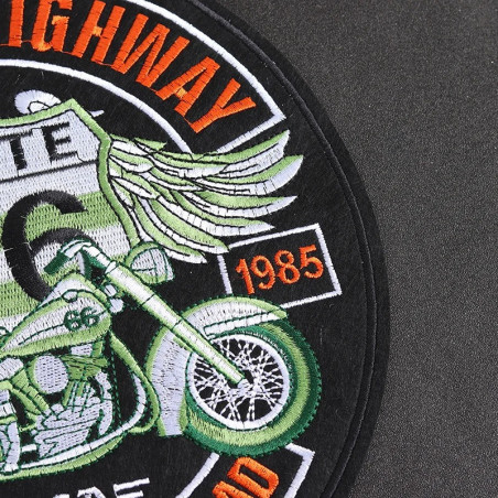 Vue détaillée Écusson Moto Route 66 "Highway to Freedom" - 25 cm x 23.4 cm