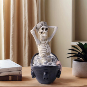 Vue de côté Statuette Squelette "La Mort lui va si Bain"