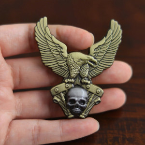 Broche Tête de Mort "Aigle de Fer"