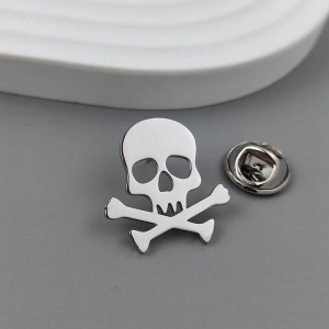 Broche Tête de Mort "Crâne Pirate" couleur Argent