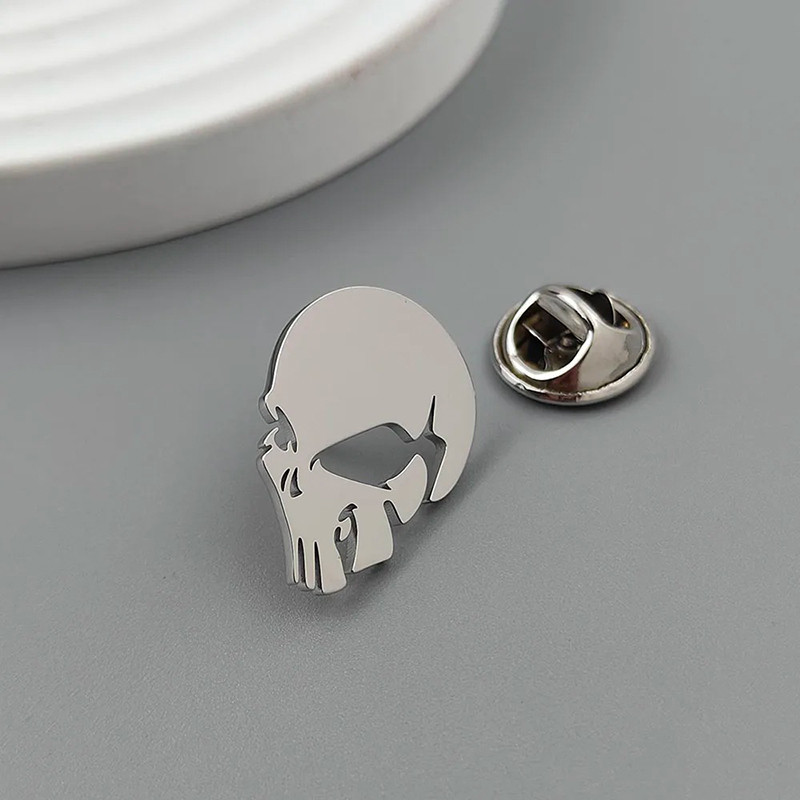 Broche Tête de Mort "Crâne du Justicier" Couleur Argent