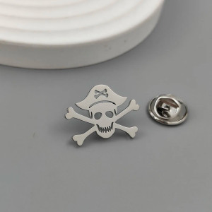 Broche Tête de Mort "Capitaine Pirate" Couleur argent