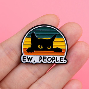 Avant Broche Chat Gothique “Ew, People”