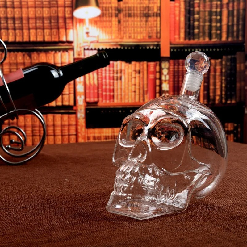 Carafe à Whisky Tête de Mort - Crâne du Gentleman Noir