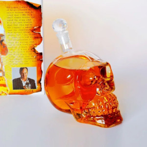 Carafe à Whisky Tête de Mort - Crâne du Maître Distillateur