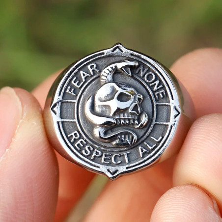 Bague Tête de Mort "Fear None Respect All"