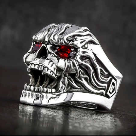 Avant Bague Tête de Mort "Flamme du Démon Écarlate"