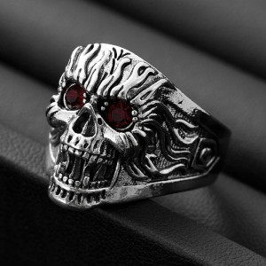 Bague Tête de Mort "Flamme du Démon Écarlate"