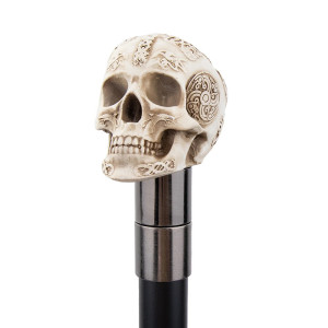 Vue de face Canne Tête de Mort Crâne Celtique des Anciens Rites