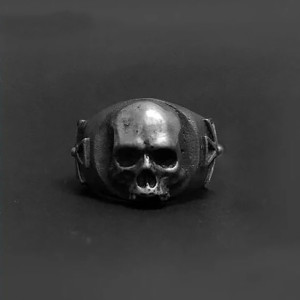 Bague Tête de Mort "Croix du Néant"