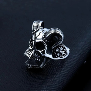 Bague Tête de Mort "Démon du Néant"