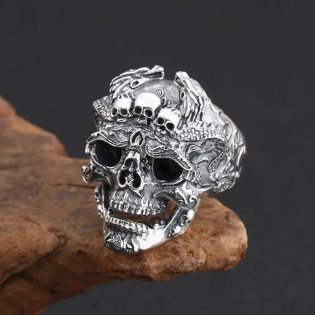 Bague Tête de Mort "Trône des Crânes Sacrés"