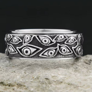 Vue complète de la Vue côté de la Magnifique Bague Œil d’Horus - Le Regard d’Argent de la Clairvoyance Anneau Rotatif