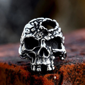 Bague Tête de Mort - Crâne Fracturé du Néant