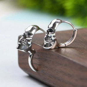 vue de Cote Boucles d'oreilles Tête de Mort Mini-Créoles Articulées "Crâne d'Argent" - Argent 925