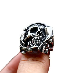 Vue générale Bague Tête de Mort "Guerrier des Abysses"