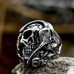 Avant Bague Tête de Mort "Guerrier des Abysses"
