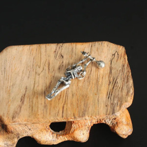 Boucle d’Oreille Tête de Mort "Squelette Pendu du Néant" - Argent 925