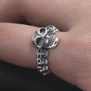 Vue Portée Bague Tête de Mort "Armée du Silence" - Argent Sterling 925