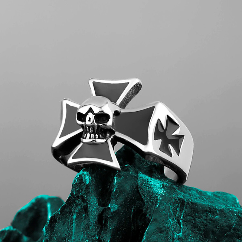 Avant Bague Tête de Mort "Croix du Cavalier Sombre" - Argent Sterling 925
