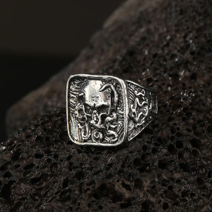 Bague Tête de Mort “Totem des Abysses”