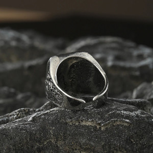 Vue Arrière Bague Tête de Mort “Totem des Abysses”