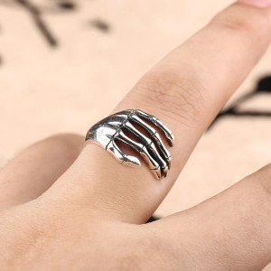 Vue Portée Bague Ajustable Puck Rock Squelette & Outre-Tombe "L'Étreinte du Spectre"