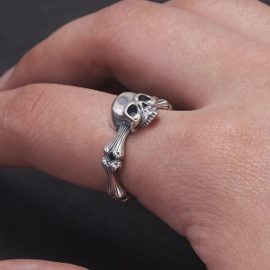 Vue Portée Bague Tête de Mort « Os Entrelacés » -  Argent 925