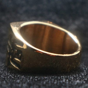 Vue latérale Bague Mystique "Pyramide de l’Œil d’Horus"