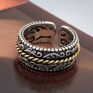 Vue de Face Bague Rock Goth “Tresse des Anciens” en Argent 925