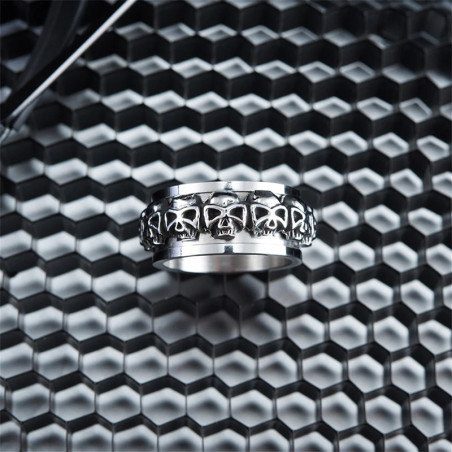 Bague Tête de Mort Rotative "Ronde des Crânes"