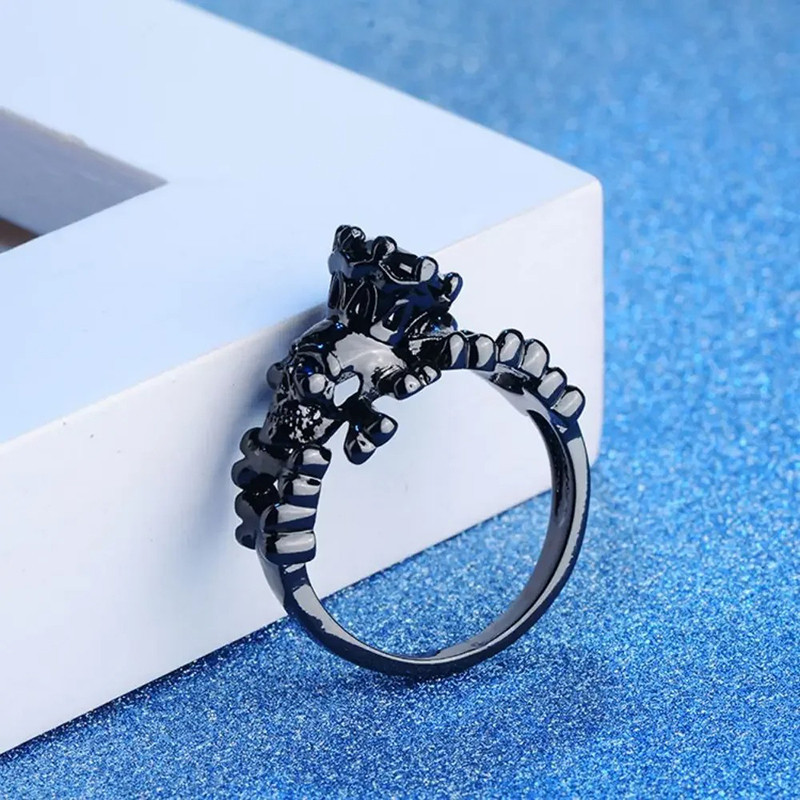 Bague Tête de Mort Noire Crâne Sertie « Couronne d’Obsidienne »