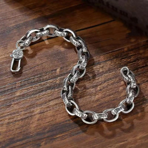 Vue détaillée Bracelet Chaîne Gothique "Mantras Gravés de l’Éternité"