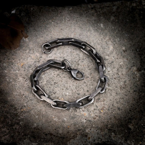Vue de Face Bracelet Chaîne Rock "Maillons Forgés de l’Abîme"