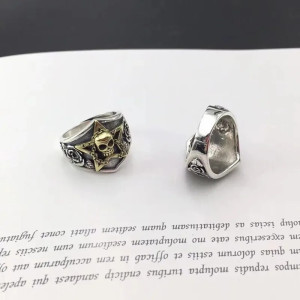 Bague Tête de Mort Étoile Chaînée  « Pacte du Pentacle Noir »