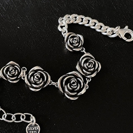 Bracelet Rose Gothique en Argent 925 "Étreinte Florale Nocturne"
