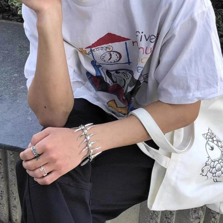 Vue Portée Bracelet Manchette Punk « Épines de l’Insoumission » – Cuir & Clous