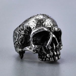 Bague Tête de Mort Crâne Décoratif « Gardien du Silence Brut »