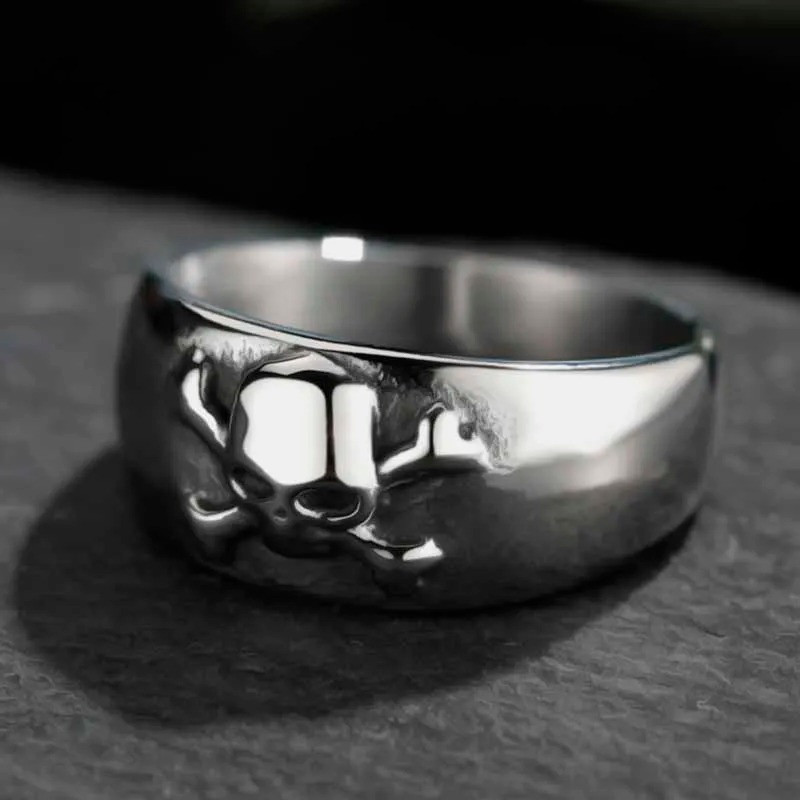 Bague Tête de Mort Pirate "Insigne du Silence Fatal"