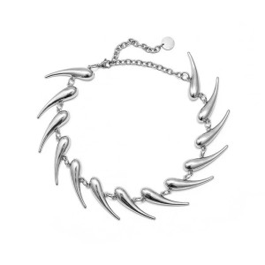 Collier Rock Goth "Orbe Clouté de l’Orientation Noire"