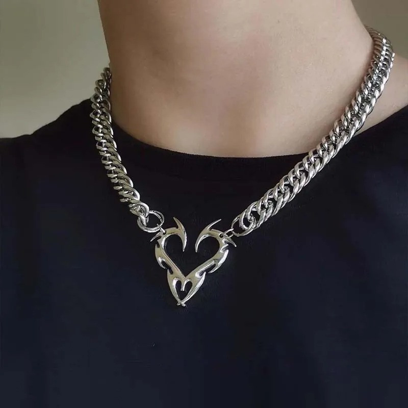 Collier Rock Goth "Cœur Tribal"