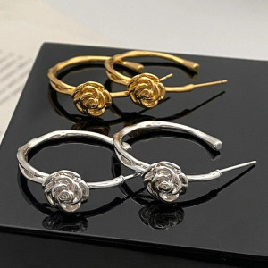 Boucles d’Oreilles Rock N Roses - Rose Minimaliste “Floraison d’Acier” - 2 couleurs au choix !