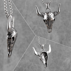 Details Collier Tête de Mort  "Crâne de Vache Totémique"