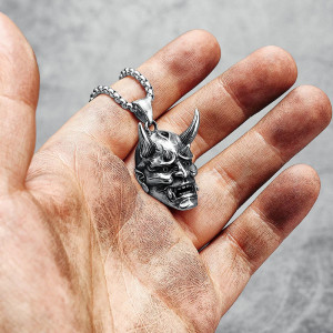 Collier Tête de Mort "Masque Oni du Jugement"