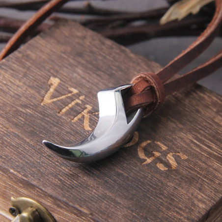 Collier Tribal Viking "Dents de Loup Sauvage"