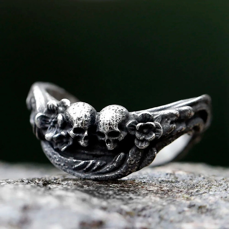 Avant Bague Tête de Mort Gothique "Murmure des Crânes"