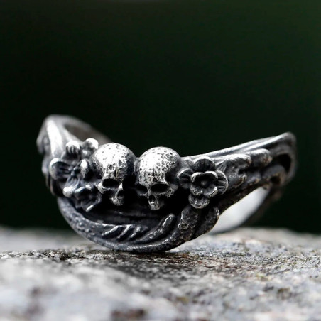 Avant Bague Tête de Mort Gothique "Murmure des Crânes"