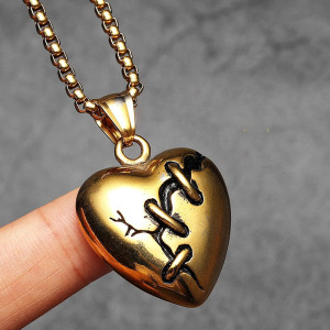 Collier Gothique "Cœur Brisé mais Debout" Couleur or