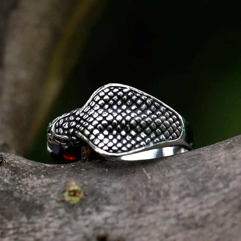 Bague Rock “Etreinte du Cobra”